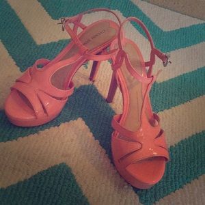 Cute pink criss-cross high heels